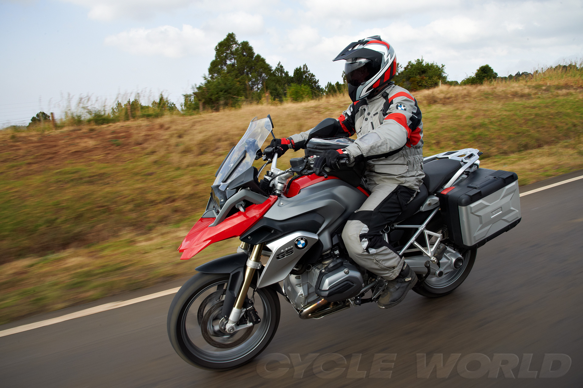 2013-BMW-R1200GS_001